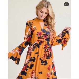 Floral Boutique Dress - NWOT - Size Small